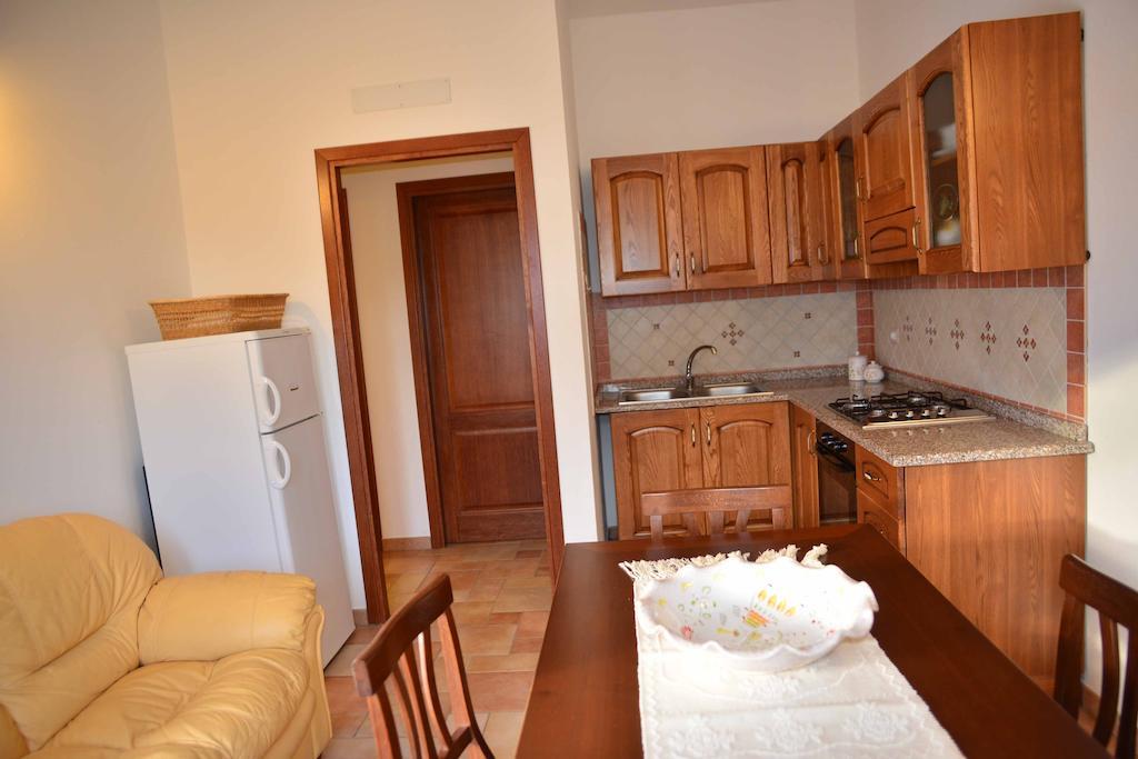 Oleandro Apartman Lotzorai Szoba fotó