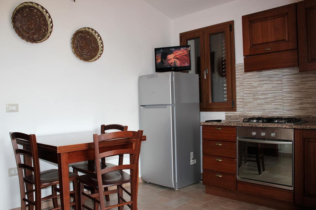 Oleandro Apartman Lotzorai Kültér fotó